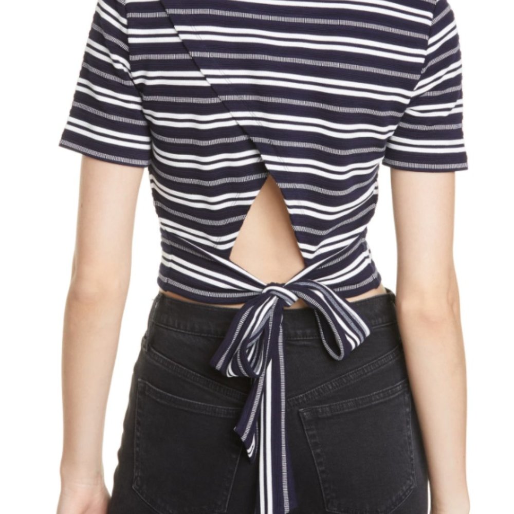 CLUB MONACO – Stripe Tie Back Crop Tee, navy/white